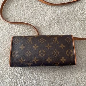 Louis Vuitton Monogram Twin Pochette PM AUTHENTIC EUC